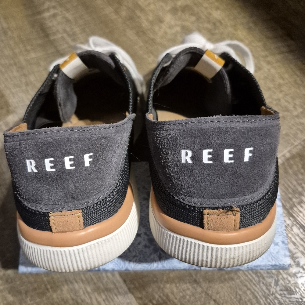Reef Womens Neptune Charcoal Sneakers